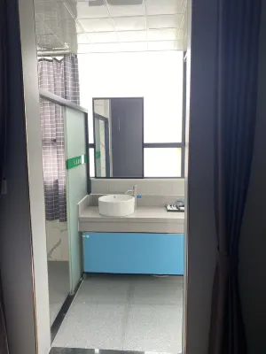 Leshu  Hotel (Pingshan High-speed Railway Station) Kamar Photos