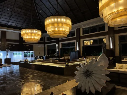Raffles Hainan Clear Water Bay Dining Photos