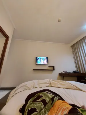 Grand Cikarang Hotel Zimmer Photos