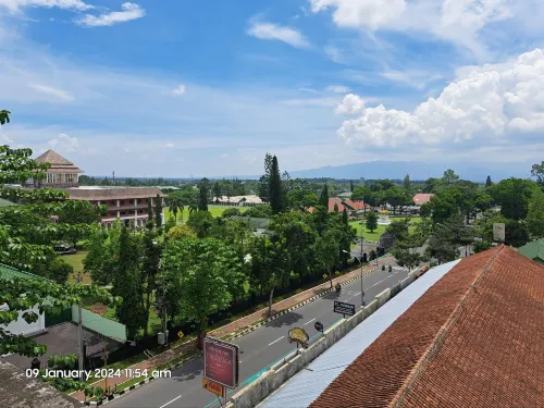 Hotel Safira Magelang Dekat Hotel Photos