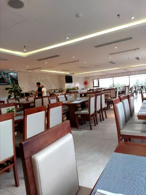 Yarra Ocean Suites Danang Dining Photos