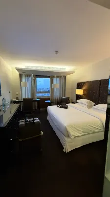 Sheraton Lisboa Hotel & Spa Rooms Photos