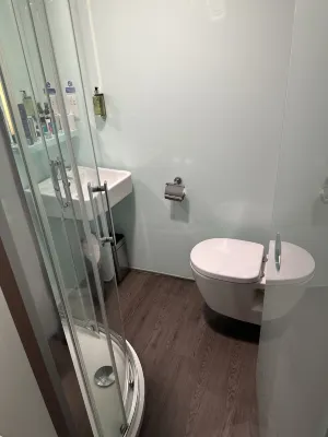 easyHotel Liverpool Rooms Photos