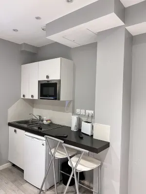Hyde Park Executive Apartments Photos