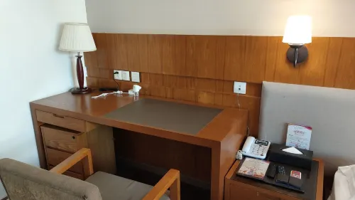 Century City Badminton Club Hotel Kamar Photos