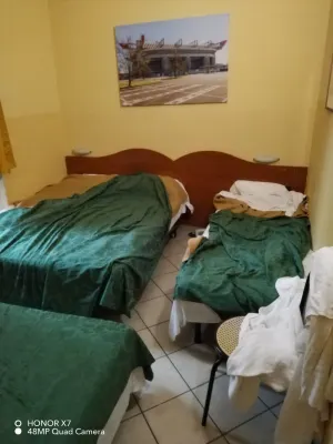 The Best Hotel Kamar Photos