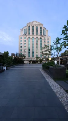 Grand City Hall Hotel Eksterior Photos