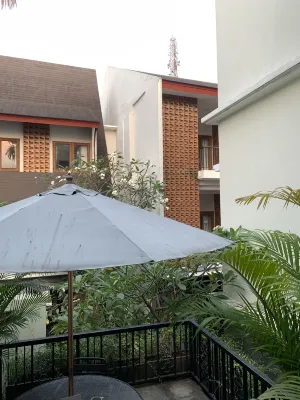 RedDoorz Premium Near Ragunan Zoo 2 Photos