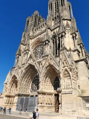 Premiere Classe Reims Nord - Bétheny À proximité de l'hôtel Photos