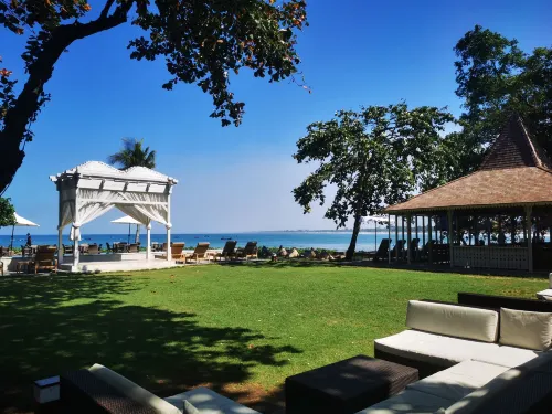 Bali Garden Beach Resort Рядом с отелем Photos