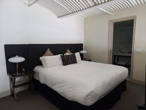 Grand Hotel Melbourne Rooms Photos
