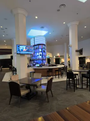 Sheraton Gateway Los Angeles Hotel Dining Photos
