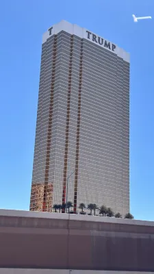 Harrah’s Las Vegas – A Caesars Rewards Destination Exterior Photos
