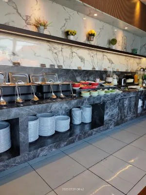 Sans Hotel Kupang Indah Surabaya Photos