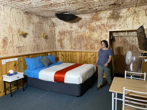 Comfort Inn Coober Pedy Experience Rooms Photos