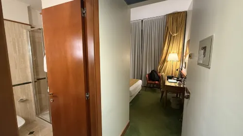 Hotel Cavour Zimmer Photos