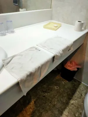 Mandarin Plaza Hotel Rooms Photos