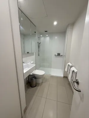 Brady Apartment Hotel Hardware Lane Rooms Photos