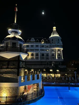 Haydarpasha Palace Hotel Рядом с отелем Photos