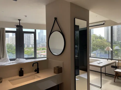 SOVISPLUSHOTEL • Suoweisi Hotel (Shenzhen Sea World Shuiwan Subway Station) الغرف Photos