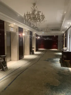 Oriental Fenghuang Hotel (Zhongshan Dengdu Ancient Town Huayi Square) Photos