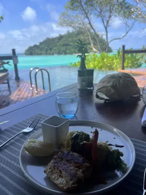 JA Enchanted Waterfront Seychelles تناول الطعام Photos