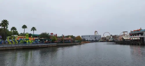 Universal’s Cabana Bay Beach Resort Рядом с отелем Photos