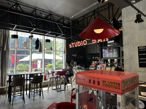 Ibis Styles London Ealing Photos