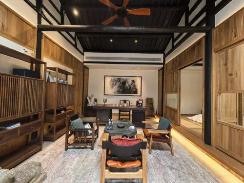 Governor's Mansion Courtyard•Centennial Old House• Vacation Homestay 공용공간 Photos