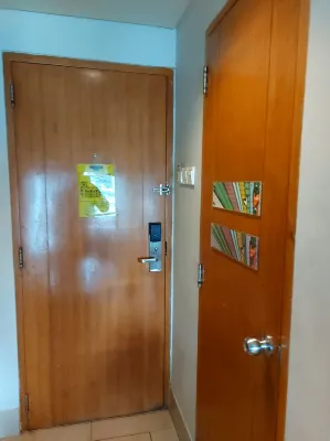 MaxOne Sabang Jakarta Kamar Photos
