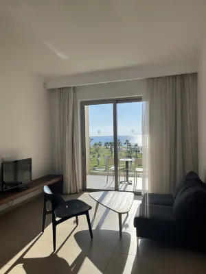 Amphora Hotel & Suites Photos