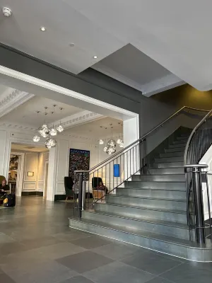 Radisson Blu Hotel, London Bloomsbury Area Publik Photos
