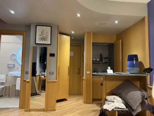 Best Western Plus Executive Hotel and Suites Zimmer Photos