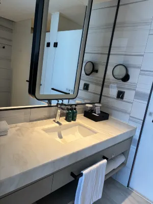 Howard Johnson Parkland Hotel Dalian Rooms Photos
