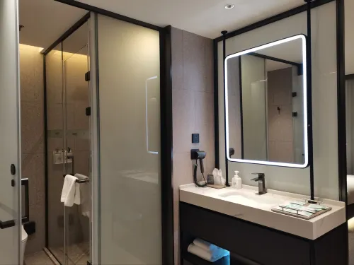 Country Inn & Suites by Radisson，Urumqi International Airport high-speed railway station Hotel. Chambres Photos