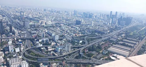 Baiyoke Sky Hotel Bangkok À proximité de l'hôtel Photos