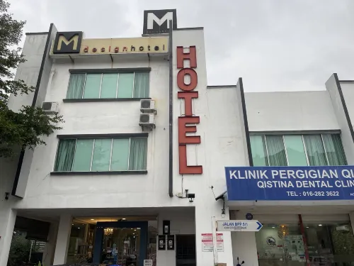 M Design Hotel @ Seri Kembangan Esterni Photos
