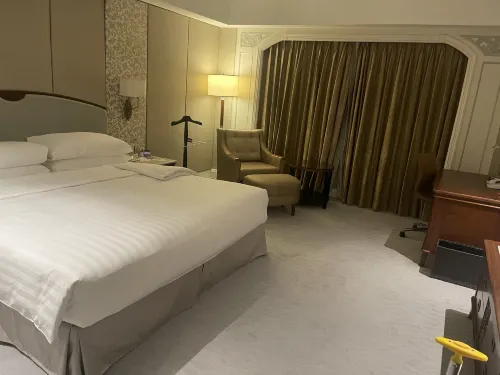Shangri-La Jakarta Kamar Photos