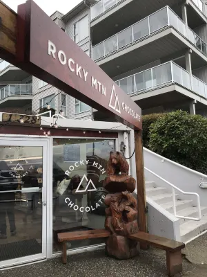 Harrison Lake Hotel Photos
