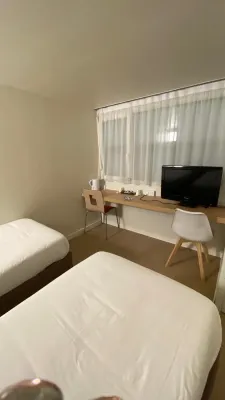 Hôtel Kyriad Direct Montpellier Saint Jean de Vedas La Peyriere Chambres Photos
