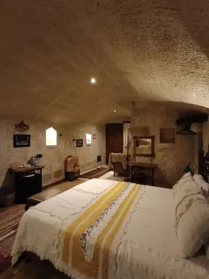 Terra Cave Hotel Zimmer Photos