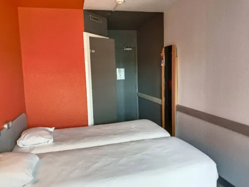 Hôtel Ibis Budget Paris Porte de Montmartre Chambres Photos