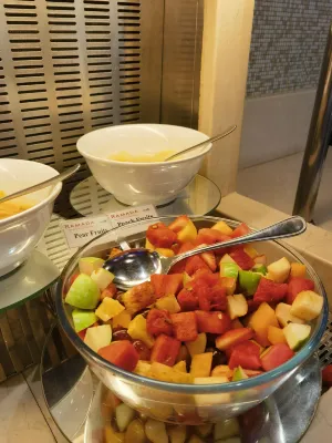 Ramada by Wyndham Abu Dhabi Downtown Ristorazione Photos