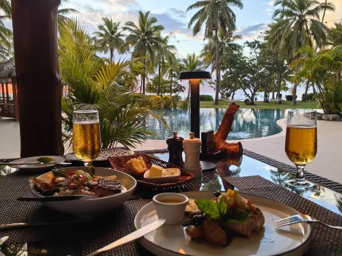 Lomani Island Resort & Spa Dining Photos