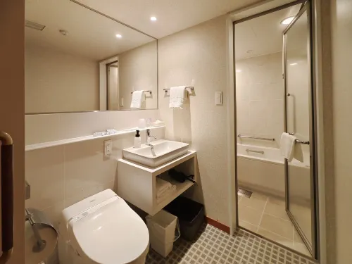 JR Kyushu Hotel Blossom Oita Zimmer Photos
