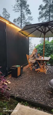 Bobocabin Pacet, Mojokerto Espaces publics Photos