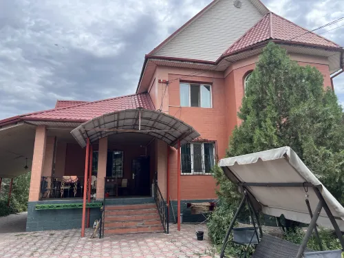HOMESTAY Exterior Photos