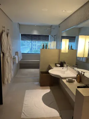 코모 메트로폴리탄 방콕 객실 Photos
