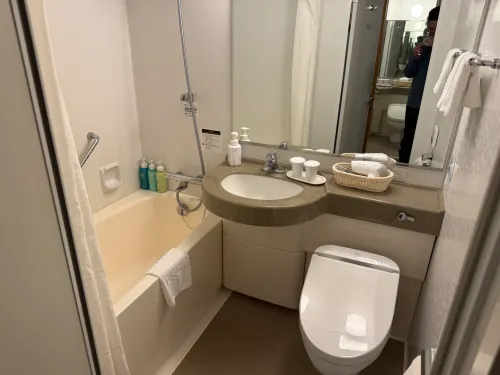호텔 선루트 플라자 신주쿠 객실 Photos