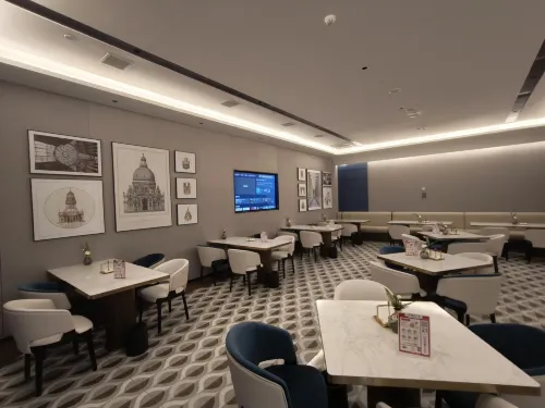 Qianna Hotel (Wuchang Railway Station Dingziqiao Subway Station) Dining Photos